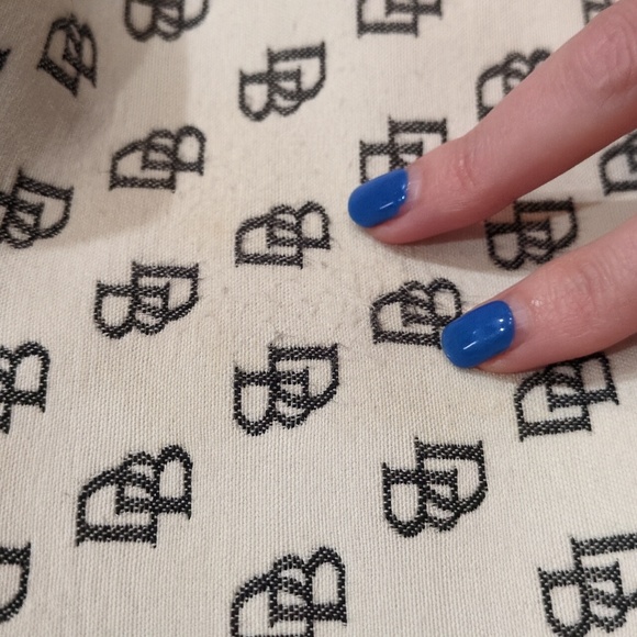 Dooney & Bourke White And Black monogtam Shoulder Hobo Bag Turnlock With Dustbag - Picture 14 of 17